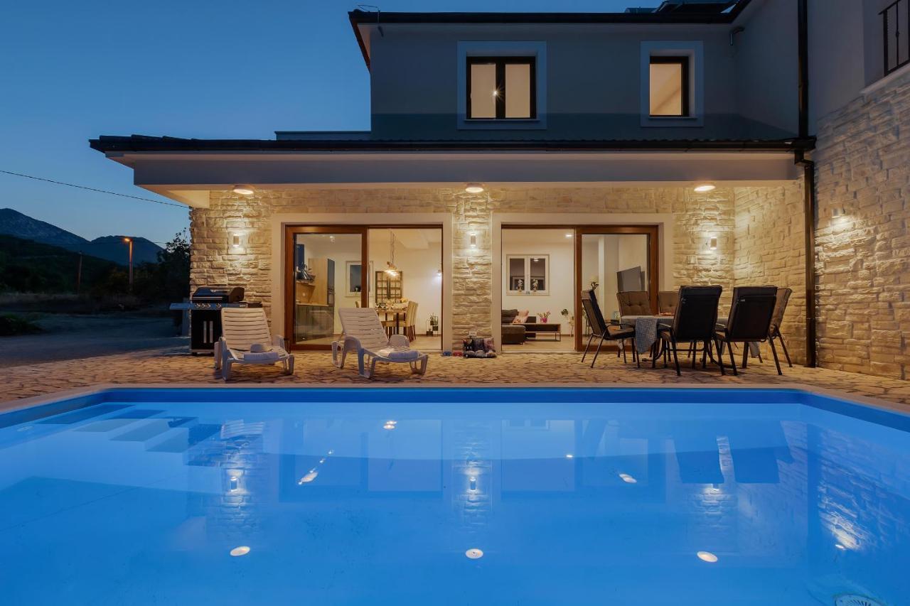 Charming Holiday Home Dolac In Rural Area With Pool Slime Exterior photo