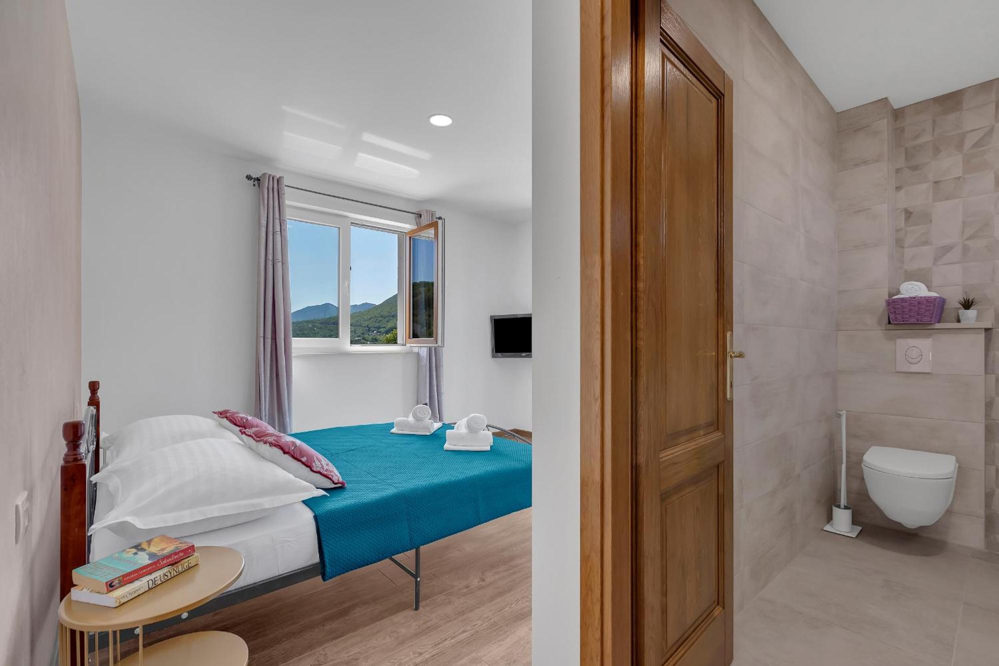 Charming Holiday Home Dolac In Rural Area With Pool Slime Exterior photo